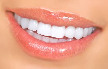 smiling womans teeth